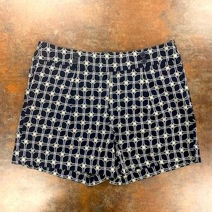 3/$20 💖 Geometric printed trouser shorts